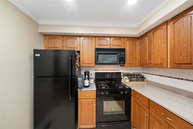 75 Glen Dr unit 3C, West Warwick, RI 02893 - photo 5
