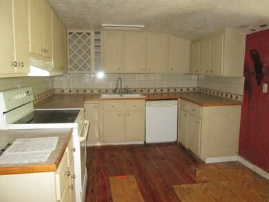 389 Schwall Rd, Havana, FL 32333 - photo 2