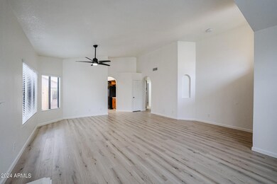 33 E Caroline Ln, Tempe, AZ 85284 - photo 6