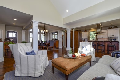 003-photo-living-room-6998845