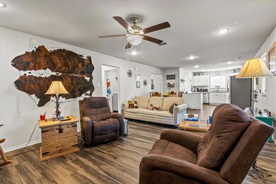 103 Adams St, Cleburne, TX 76033 - photo 6