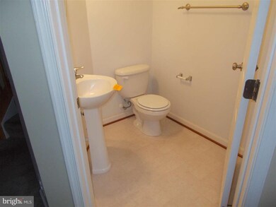 15209 Torbay Way unit 64, Woodbridge, VA 22191 - photo 7