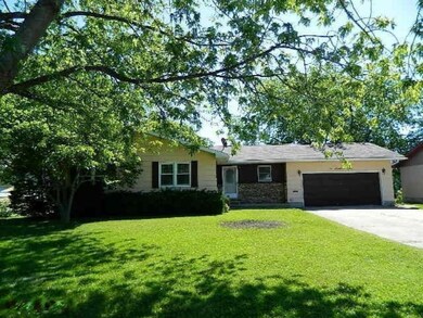 605 Tulip Dr, Three Oaks, MI 49128 - photo 6