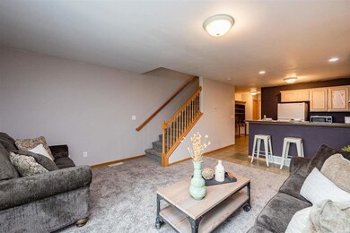 3526 Banar Dr SW unit B, Cedar Rapids, IA 52404 - photo 3