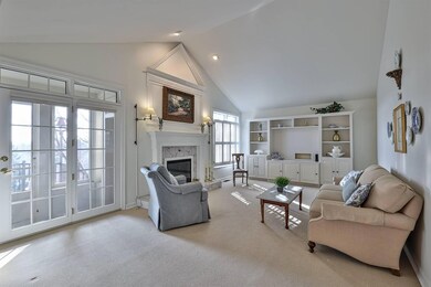 009-Family-Room