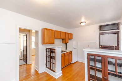 unlisted-address, Chicago, IL 60625 - photo 4