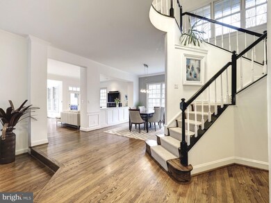 9202 Town Gate Ln, Bethesda, MD 20817 - photo 3