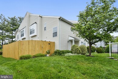 14002B Grumble Jones Ct, Centreville, VA 20121 - photo 2