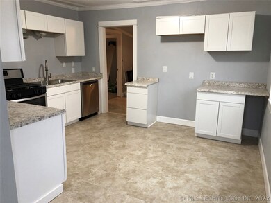 203 W Mckinley Ave, Sapulpa, OK 74066 - photo 2