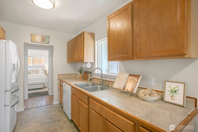 15222 37th Place S, Tukwila, WA 98188 - photo 7