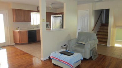 Living & Kitchen