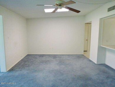 023-162416 LIVING ROOM 2