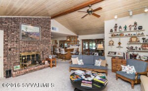 004_Living Room