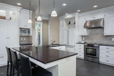 Island with bar seating