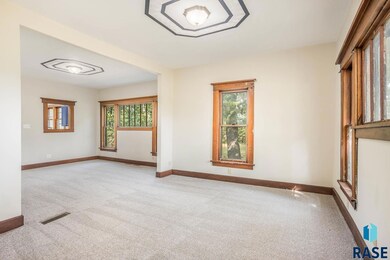 719 East St, Spencer, SD 57374 - photo 3