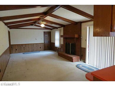 140 Mason Ln, Statesville, NC 28625 - photo 3