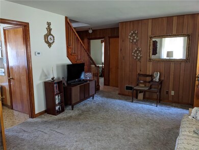 LIVING ROOM 2