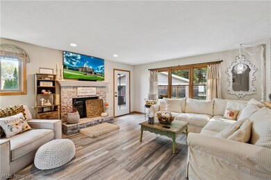 928 Bridge Rd, Akron, OH 44312 - photo 5