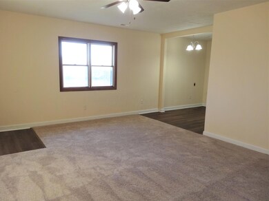 1738 Frank Rd, Columbus, OH 43223 - photo 5