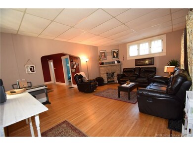 Would you look at that corner fireplace.  It's a b