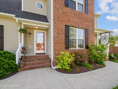 301 Hudson Ln, Jacksonville, NC 28540 - photo 4