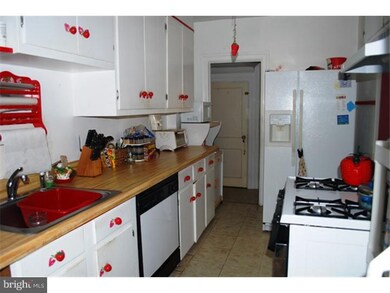 307 W 36th St, Wilmington, DE 19802 - photo 5