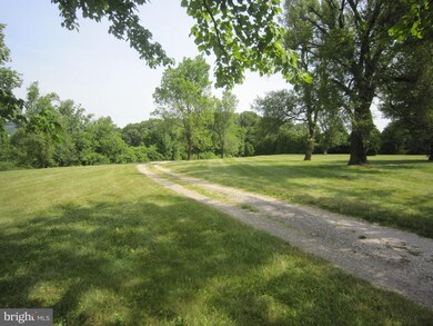 2749 Ebbvale Rd, Manchester, MD 21102 - photo 5