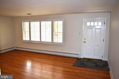 11 Schoolhouse Rd, Sellersville, PA 18960 - photo 3