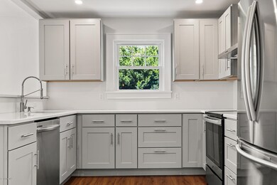 83 Elberon Ave, Pittsfield, MA 01201 - photo 5