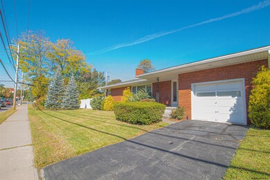 138 Fleetwood Ave, Albany, NY 12209 - photo 5