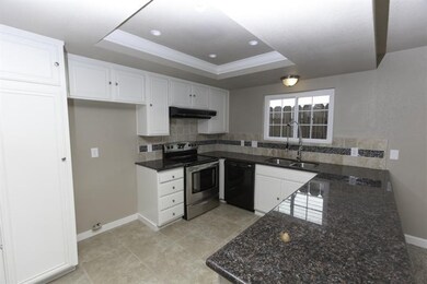 3712 N Miami Ave, Fresno, CA 93727 - photo 2