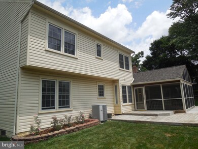 27 Spinning Wheel Ct, Germantown, MD 20874 - photo 4