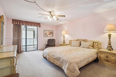 2804 N 46th Ave unit C227, Hollywood, FL 33021 - photo 6