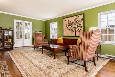 7_LIVINGROOM