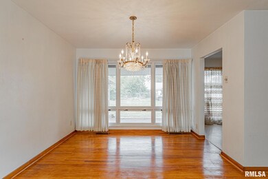 1522 Broadway St, Lincoln, IL 62656 - photo 6