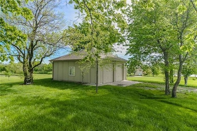 1712 E State Route 58, Raymore, MO 64083 - photo 7