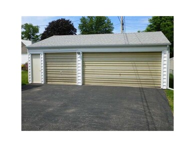 Garage.