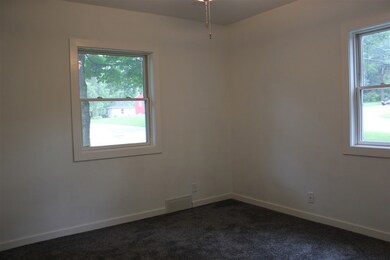 2006 Ashland Ave, Cedar Falls, IA 50613 - photo 7