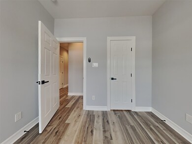 1024 Melneeka Ln, Houston, TX 77091 - photo 7