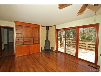Cozy Corner of Kitchen.......... Golf Course View