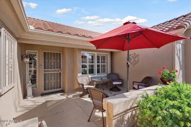 Cozy Front Courtyard