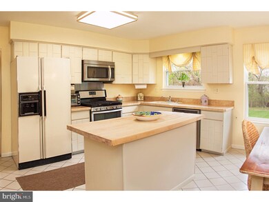 1515 Squire Ln, Cherry Hill, NJ 08003 - photo 3