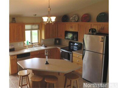 All SS appliances stay with the home. Nice kitchen