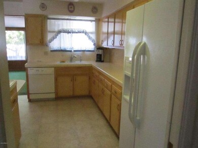 9932 W Crosby Cir N, Sun City, AZ 85351 - photo 5