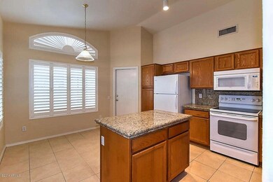 7 - Open Kitchen