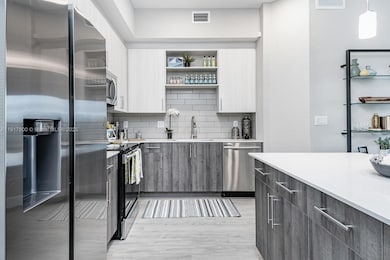 9375 W Commercial Blvd unit 405, Sunrise, FL 33351 - photo 2