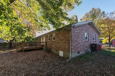 209 Brown St, Berea, KY 40403 - photo 4