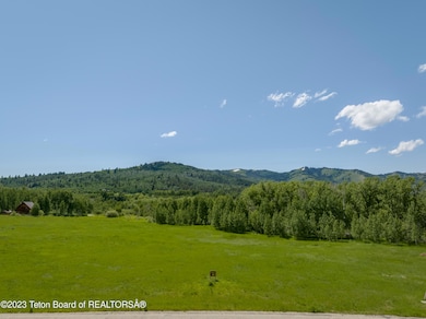 9830 Hiddenwaters Ln, Victor, ID 83455 - photo 4