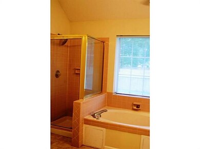 Master Bath/Spa. Spacious flow in Owner suite.