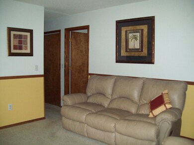 821 W Pearl St, Bolivar, MO 65613 - photo 5